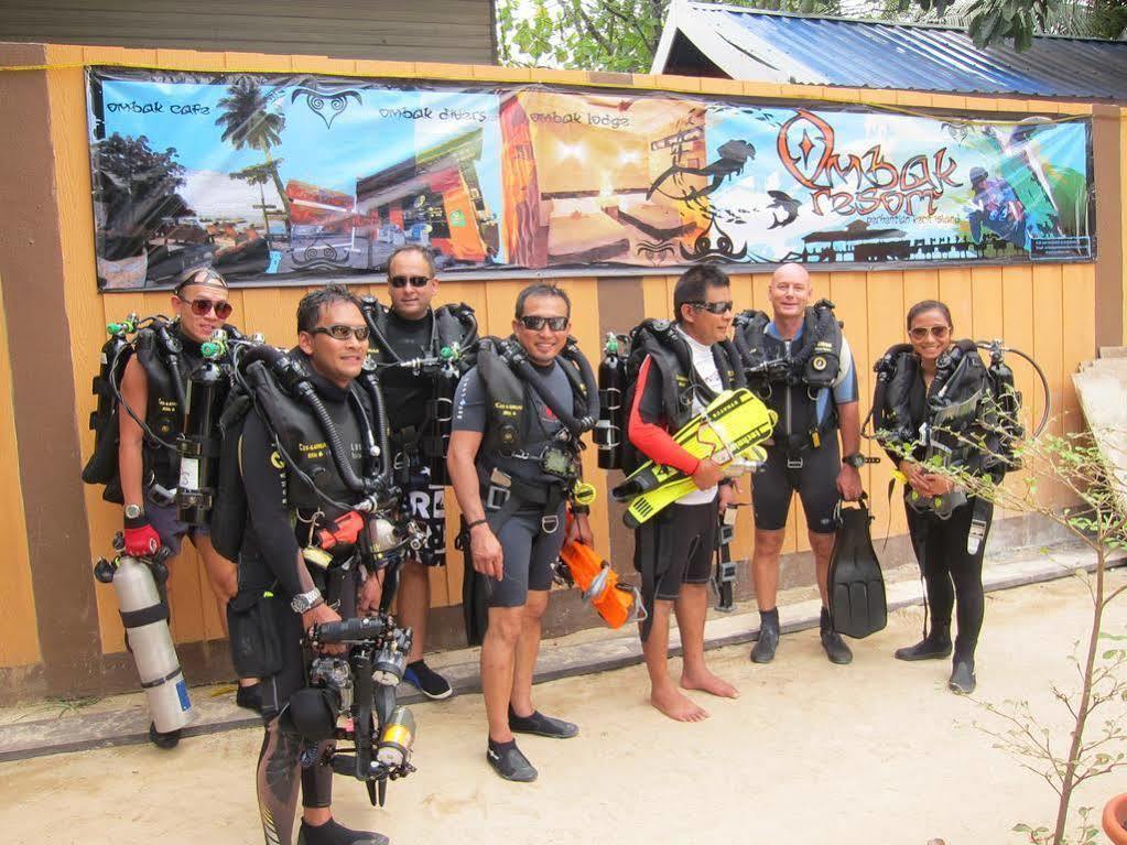 Ombak Dive Resort Pulau Perhentian Kecil Buitenkant foto