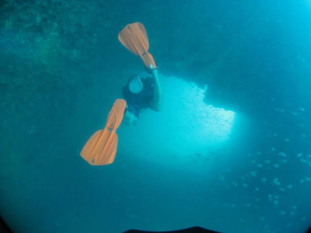 Ombak Dive Resort Pulau Perhentian Kecil Buitenkant foto
